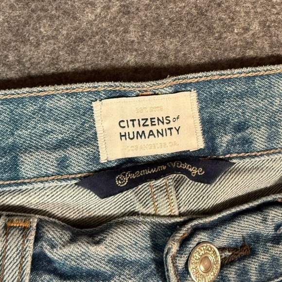 Citizens of Humanity Ayla Wide Leg Crop Jeans Distressed Frayed Hem Denim Sz 28 - Picture 6 of 13